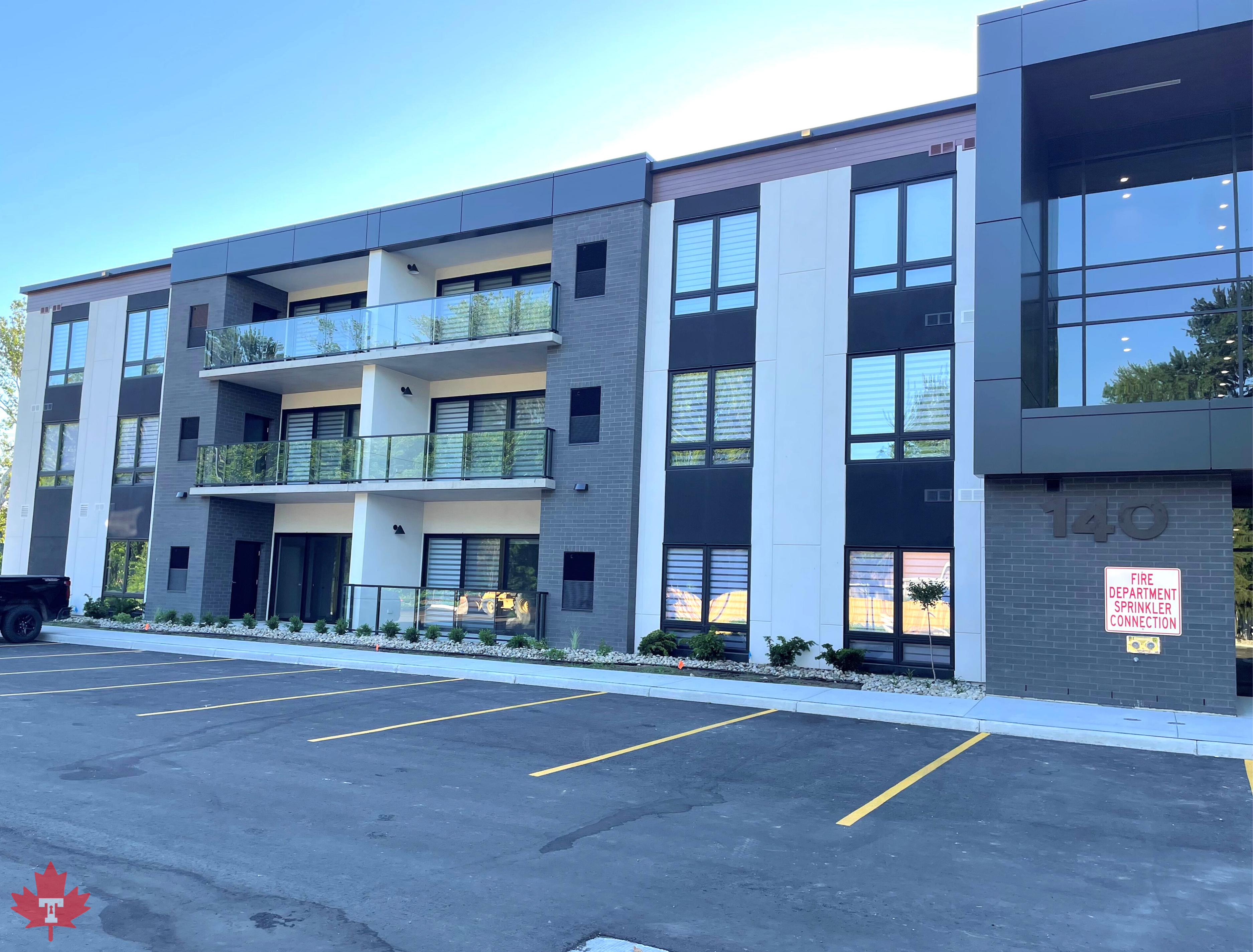 140 Main St Kingsville Condominiums